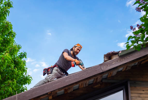 Fast & Reliable Emergency Roof Repairs in Country Clu, CA